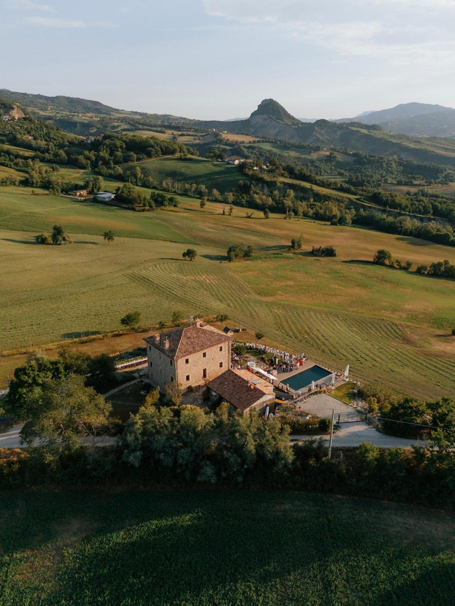 Palazzo Serre - Natura & Piscina San Leo Dış mekan fotoğraf